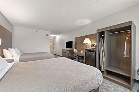 Queen Room with Two Queen Beds - Accessible/Non-Smoking