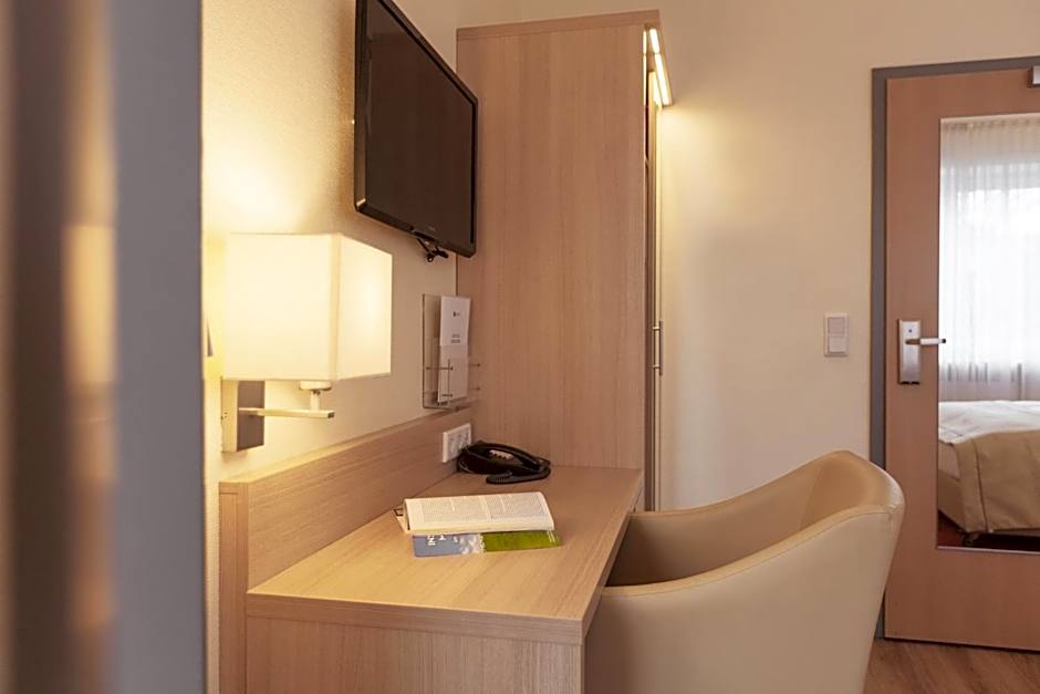 Garner Hamburg Wandsbek Marktplatz By IHG