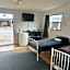 Beachcomber Lodge & Backpacker