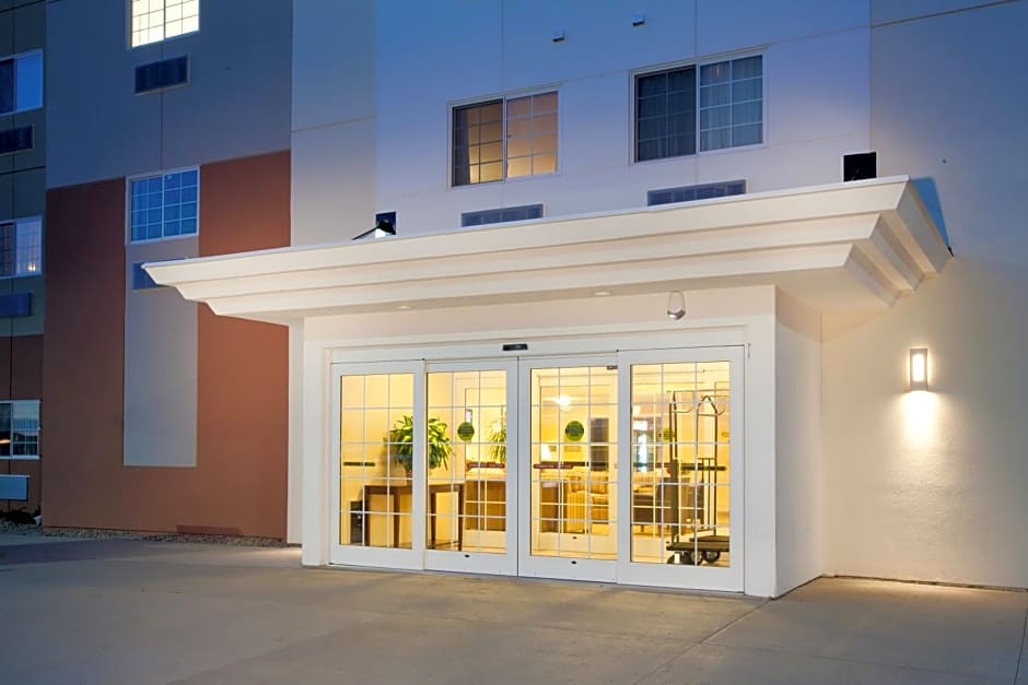 Candlewood Suites Minot, an IHG Hotel