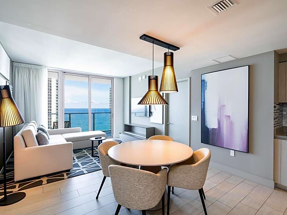 Modern Waterfront Retreat with Scenic Views