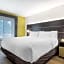 Holiday Inn Express & Suites Albany Airport - Wolf Road By IHG
