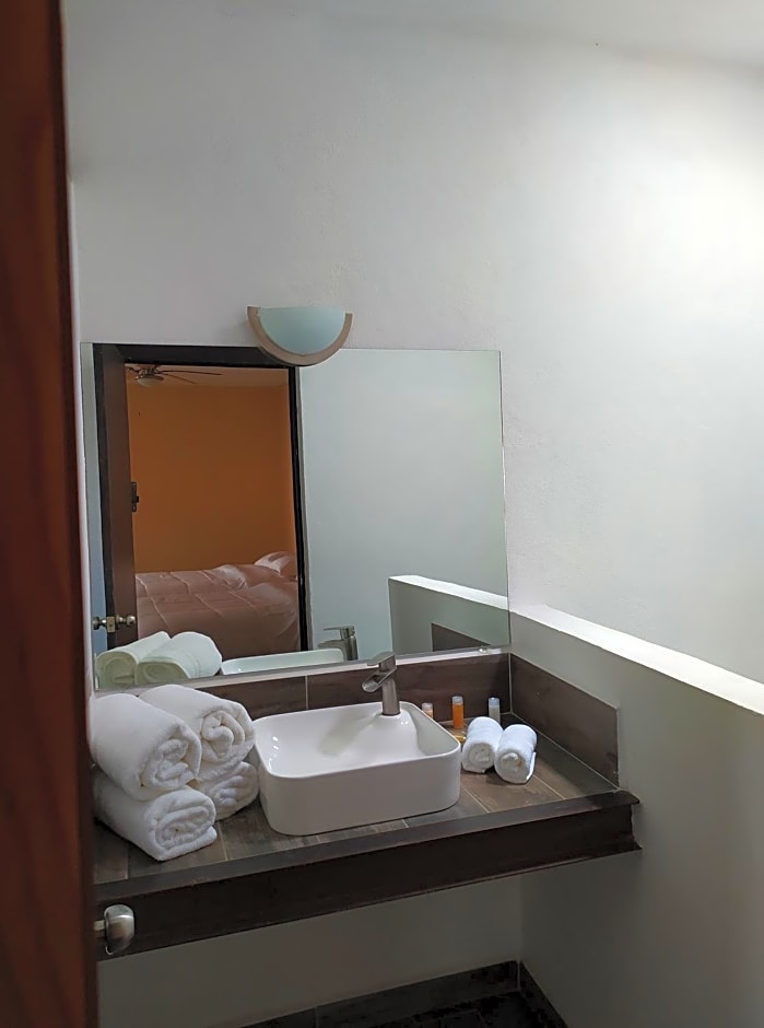Oxi Hotel