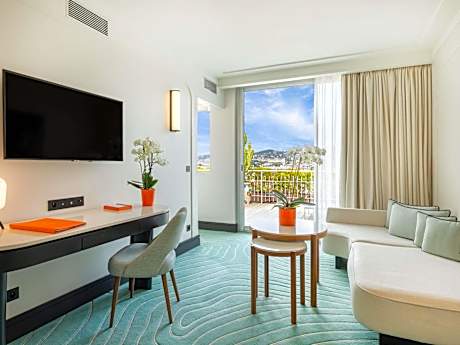 Serenity Suite with Terrace and City View
