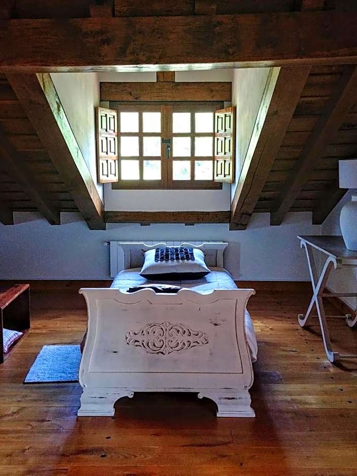 Trisileja en Novales