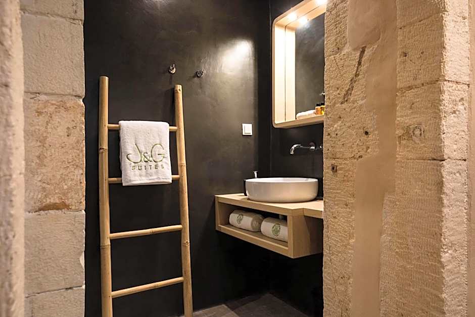J&G Suites