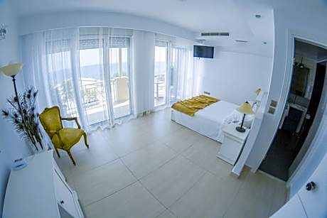 Executive Suite Adults only (16+ years)