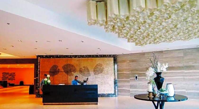 CSuites at 8 Newtown Mactan Cebu