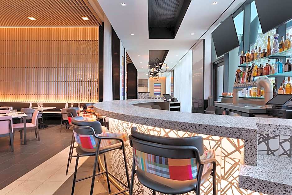 The Viv Hotel, Anaheim, a Tribute Portfolio Hotel