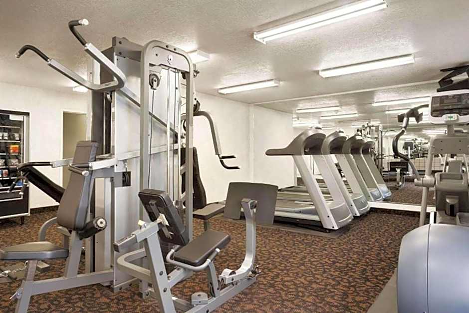 Travelodge by Wyndham Vaughn