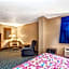 Super 8 by Wyndham Mahwah