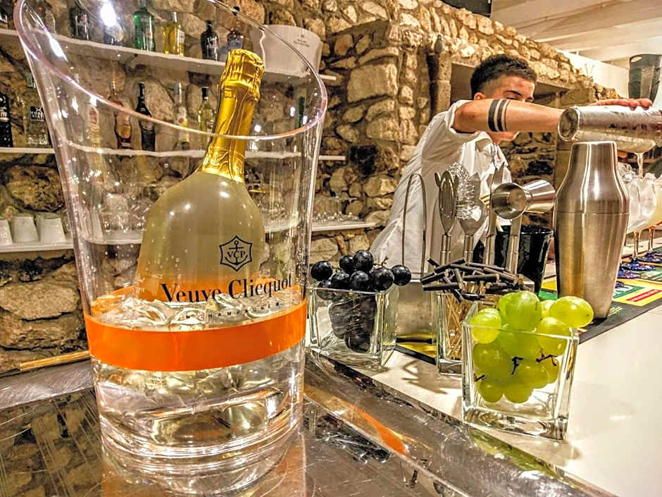 Max Luxury Suite - Servizio Spiaggia Inclusa