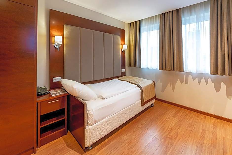 UNO Smart Köln Hürth