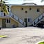 Paradise Inn & Suites