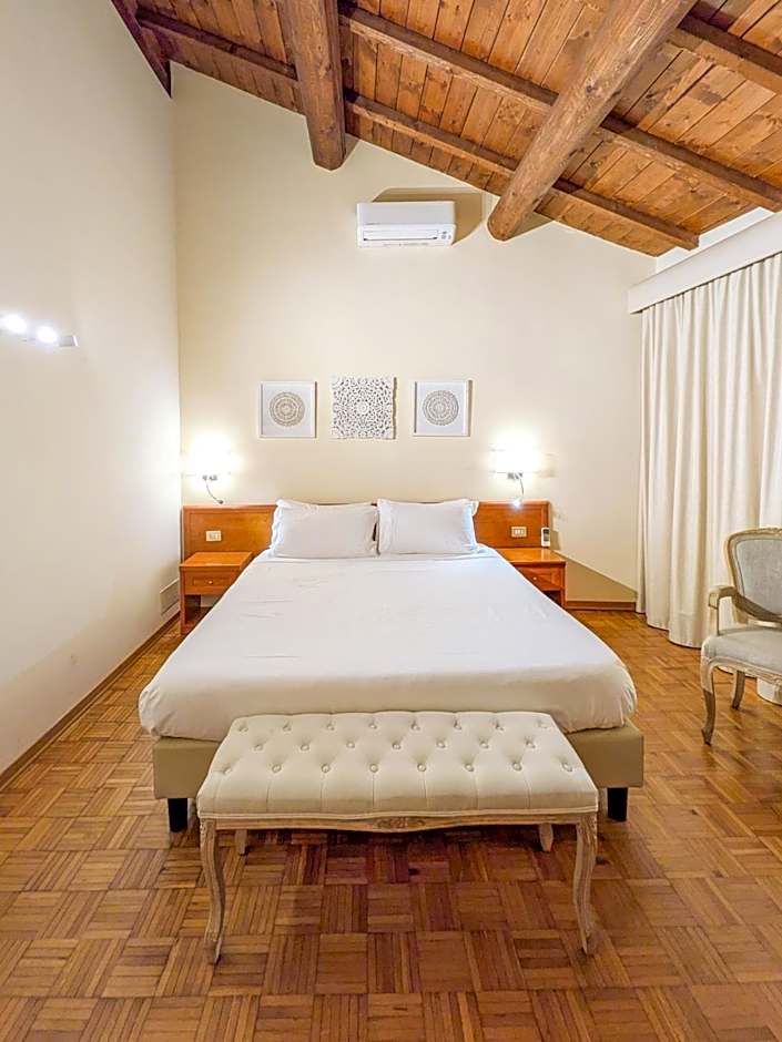 Hotel Lauri