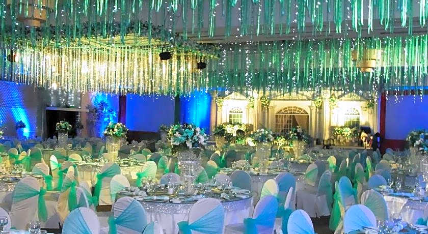 Radisson Blu Dhaka Water Garden