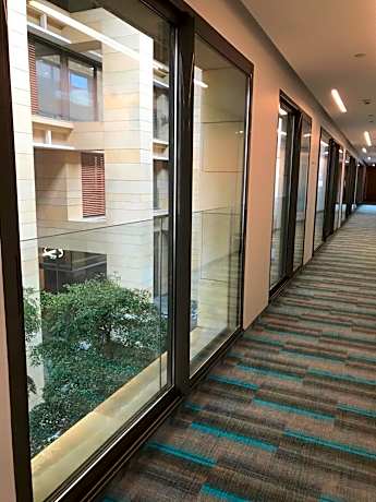 Monot Suites