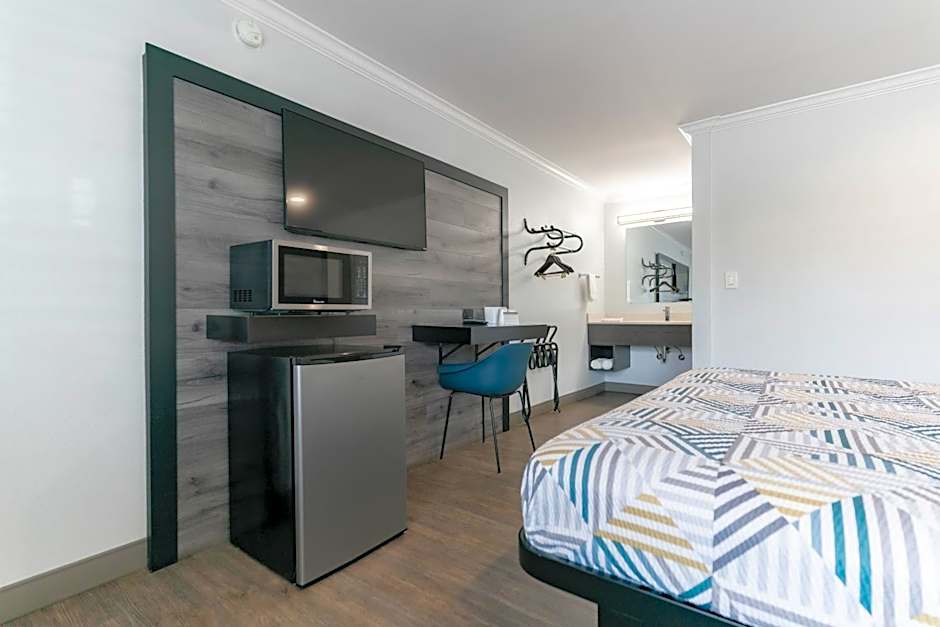 Motel 6 Pico Rivera - Los Angeles, CA