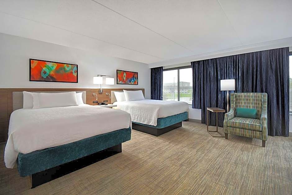 Hilton Garden Inn Detroit Metro Airport