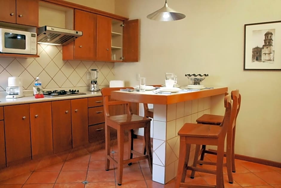 Alcazar Suites
