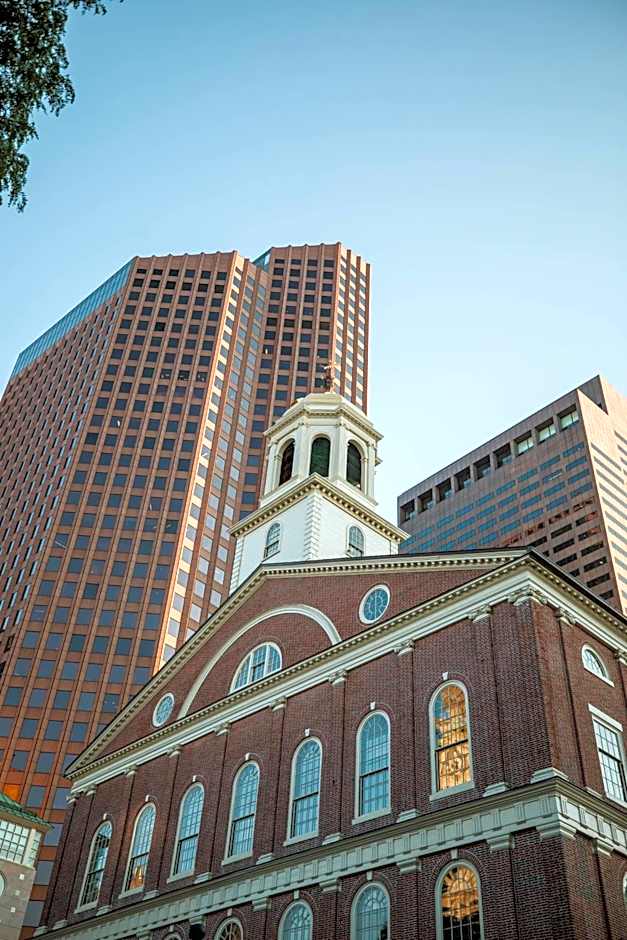 Club Quarters Hotel in Boston