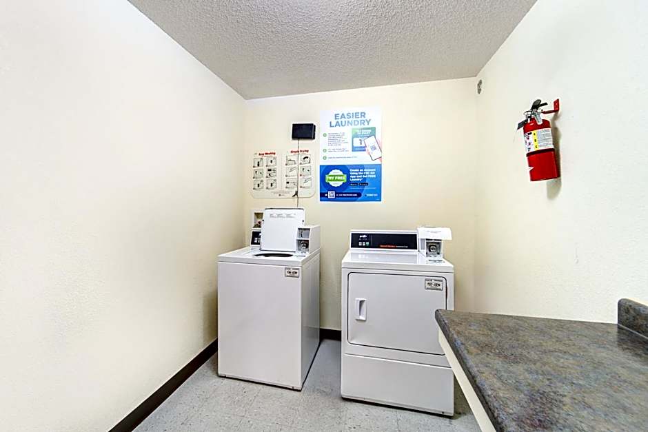 Capital O Amerihost Inn and Suites Kingdom City Hwy 54 MO