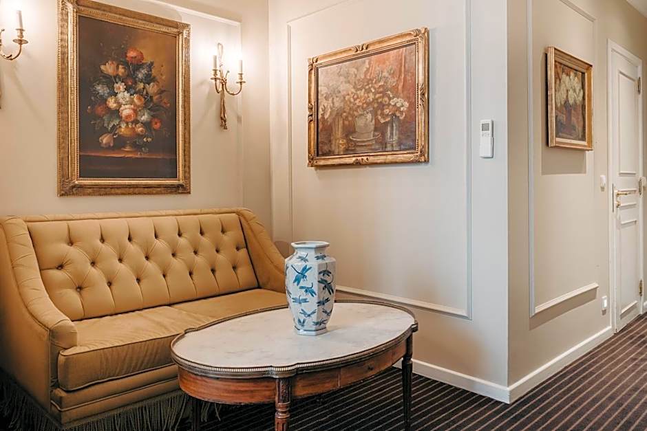 Hotel Manos Premier