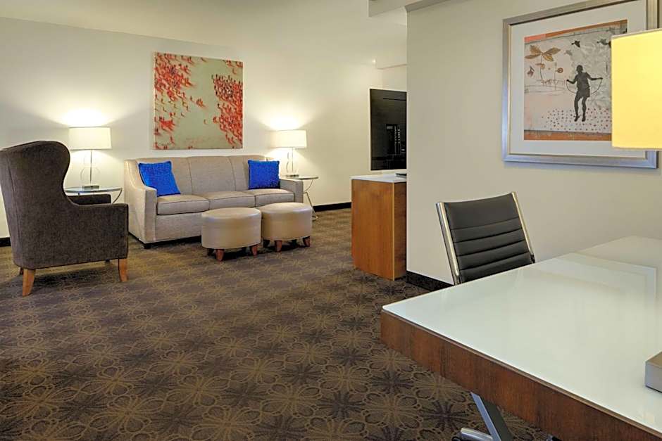 DoubleTree by Hilton Hotel & Suites Pittsburgh Downtown