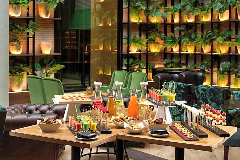 H10 Marina Barcelona Hotel