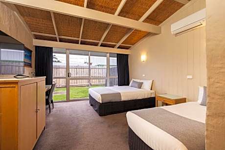 Twin Room with Extra Bed