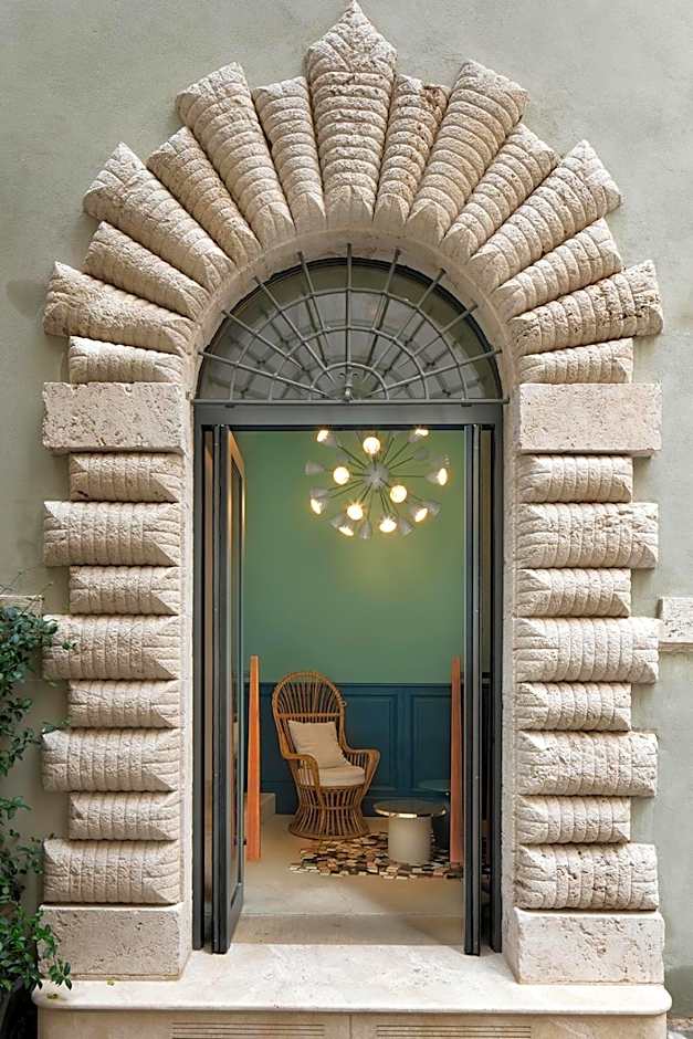 Hotel Priori Secret Garden