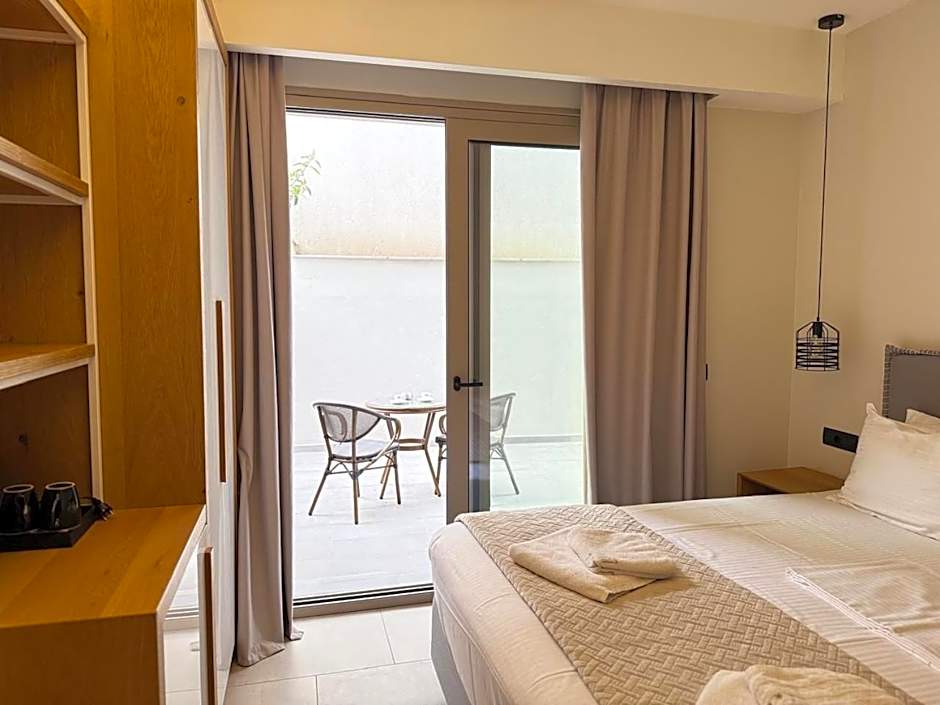 Sea Level Hotel by Diomedes Group