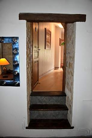 Queen Room with Pool View