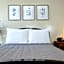 Gardner Hotel & Hostel
