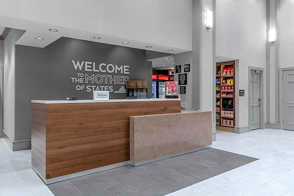 Hampton Inn By Hilton & Suites Arlington Crystal City DCA