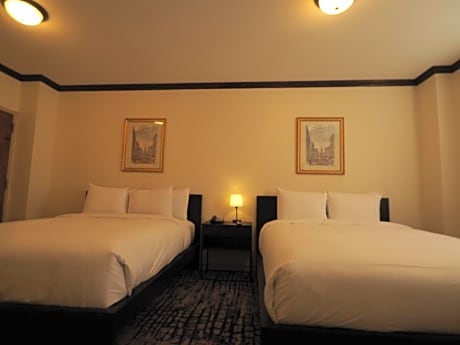 Gold, 2 Full Beds