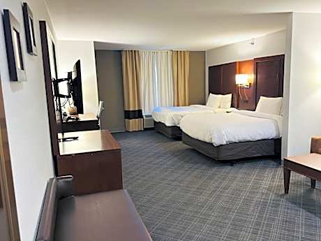 2 Queen Beds, Suite, Nonsmoking, Accessible