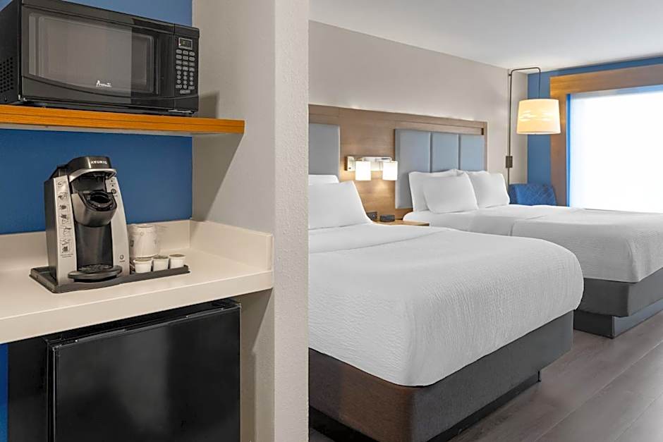 Holiday Inn Express & Suites Mt. Sterling North By IHG