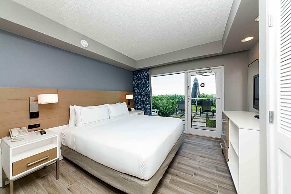 DoubleTree Suites By Hilton Melbourne Beach Oceanfront