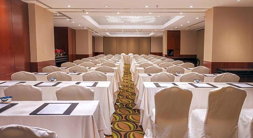 Harbour Plaza 8 Degrees