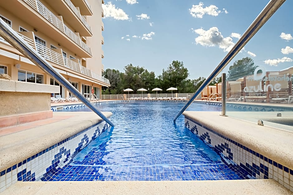 Azuline Hotel Bahamas