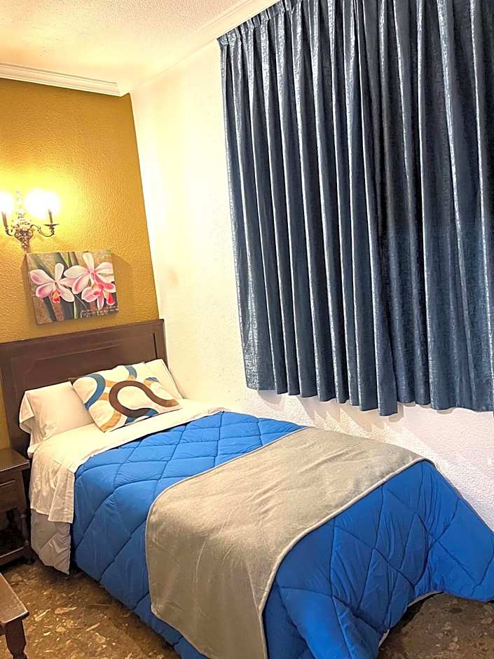 Hostal Sonsoles Madrid-Centro