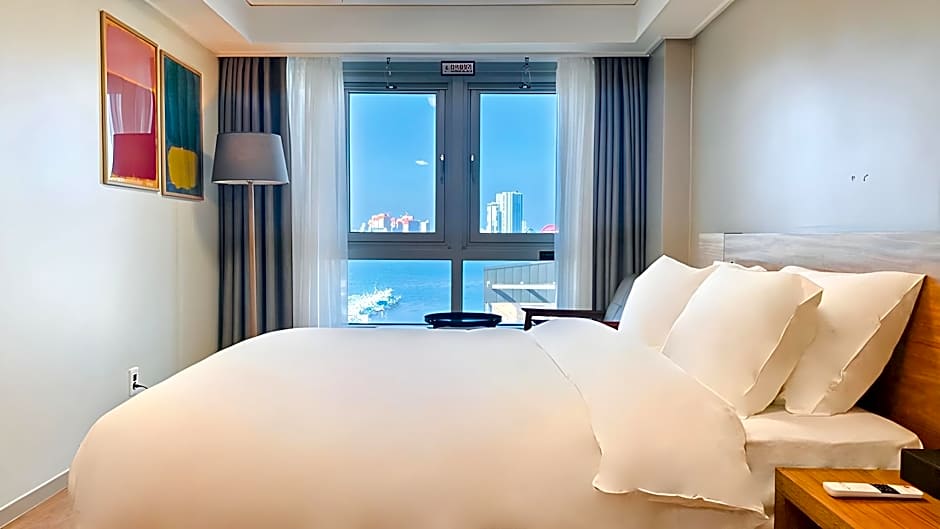 Chungchoho Best Hotel