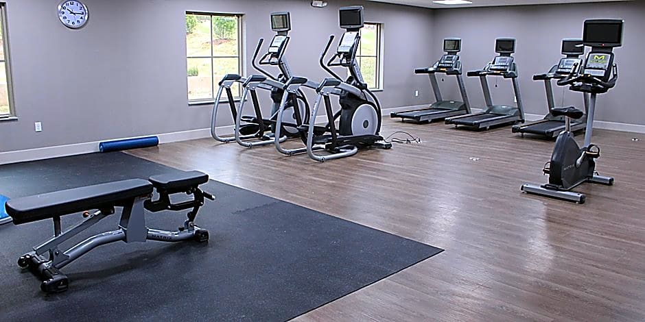 Holiday Inn Express & Suites Shawnee-Kansas City West By IHG