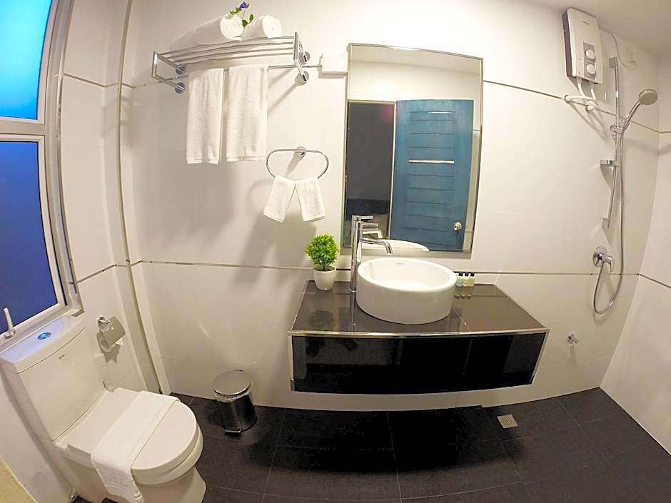 Planktons Beach Hotel