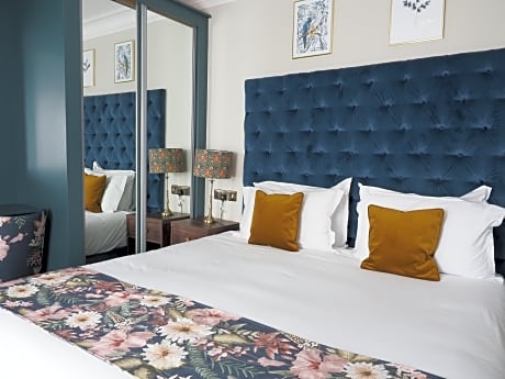 1 Double Bed  Non-Smoking Deluxe Room