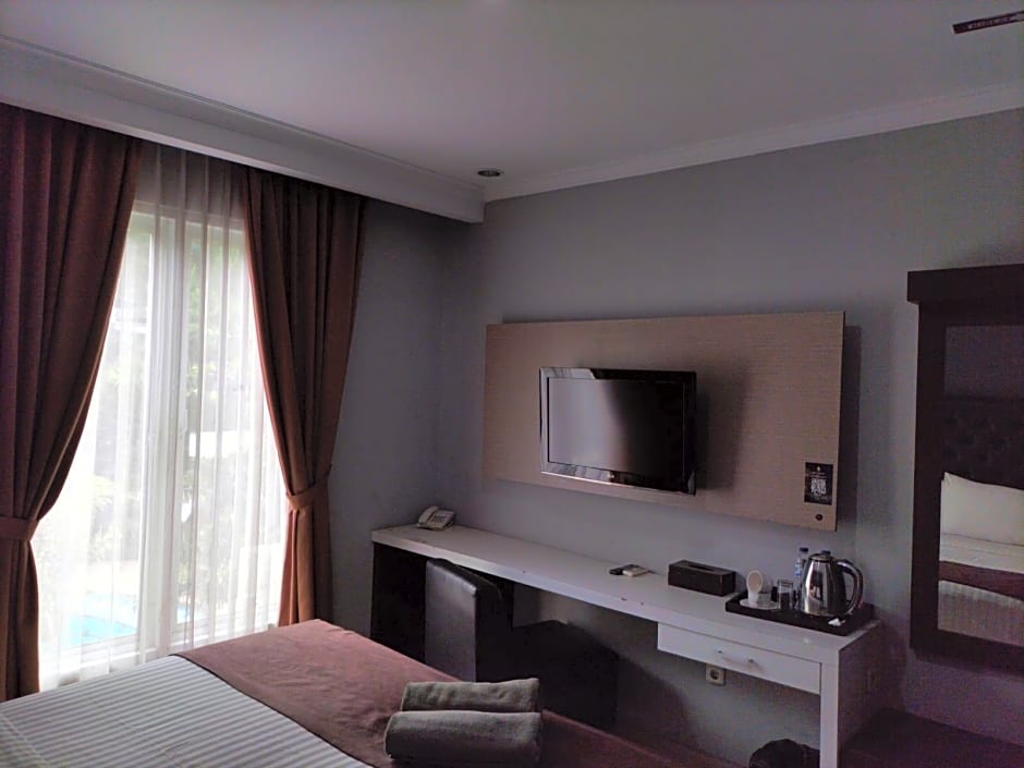 Rizen Premiere Hotel