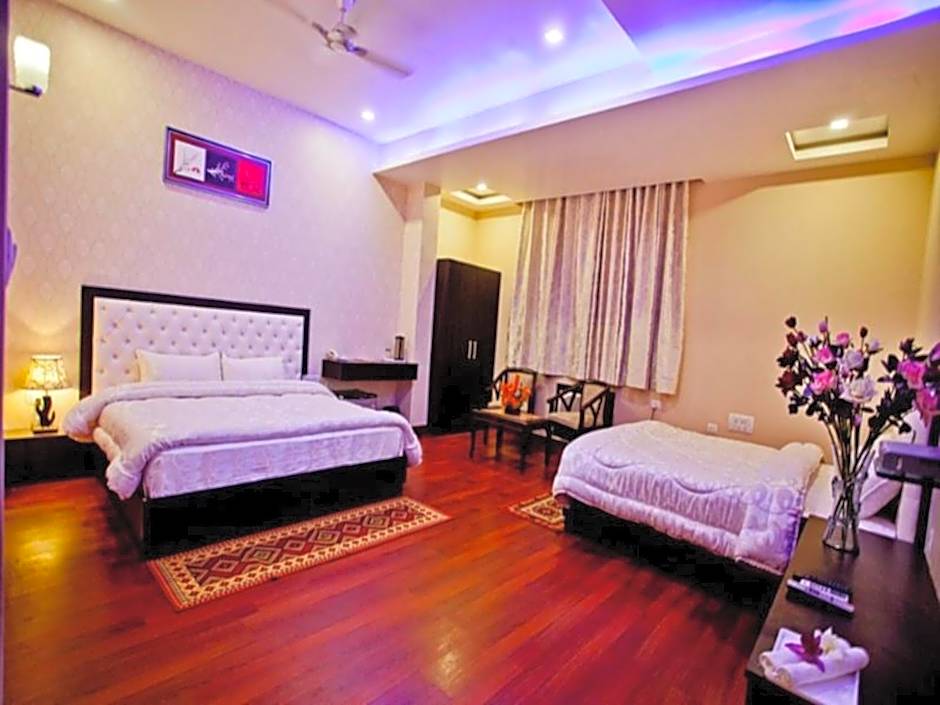 Hotel Krishnam Vrindavan – Near Banke Bihari Temple
