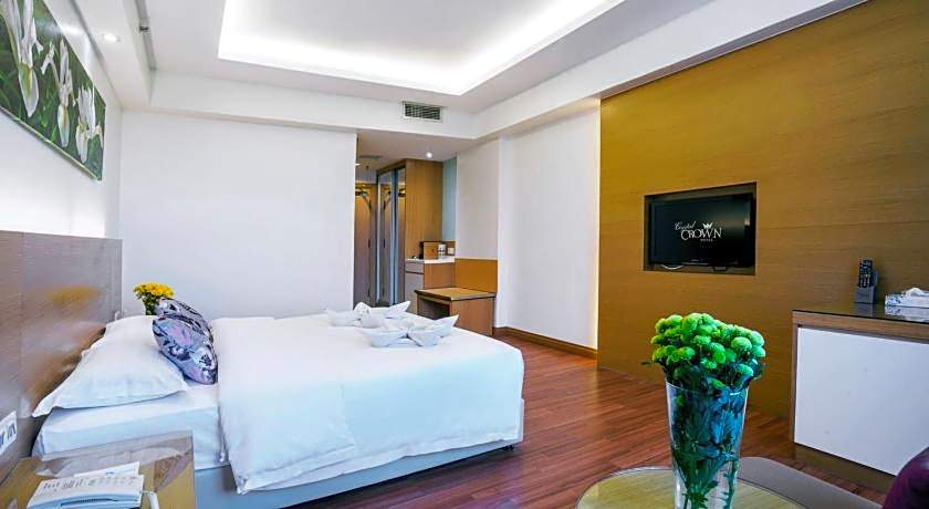 Crystal Crown Hotel, PJ