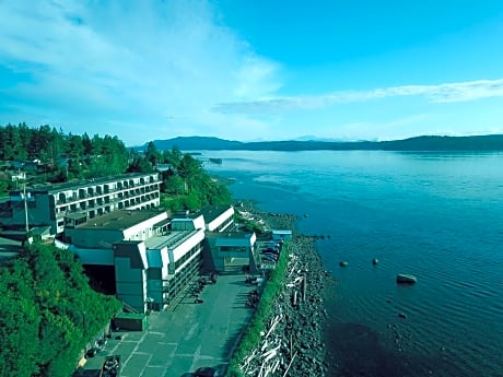 Anchor Inn and Suites